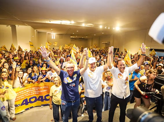 Encontro de Cláudio Mitidieri reúne público no Balacobaco, em Aracaju