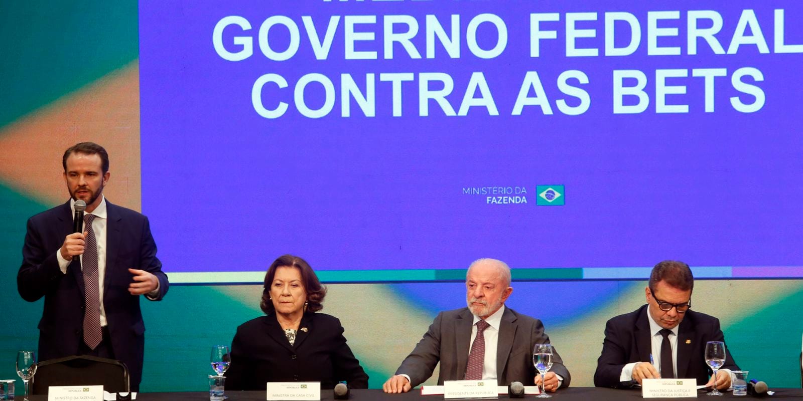 Governo promete confiscar recursos de apostas online irregulares