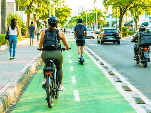 Indaiatuba cria regras para bicicletas elétricas, patinetes e ciclomotores