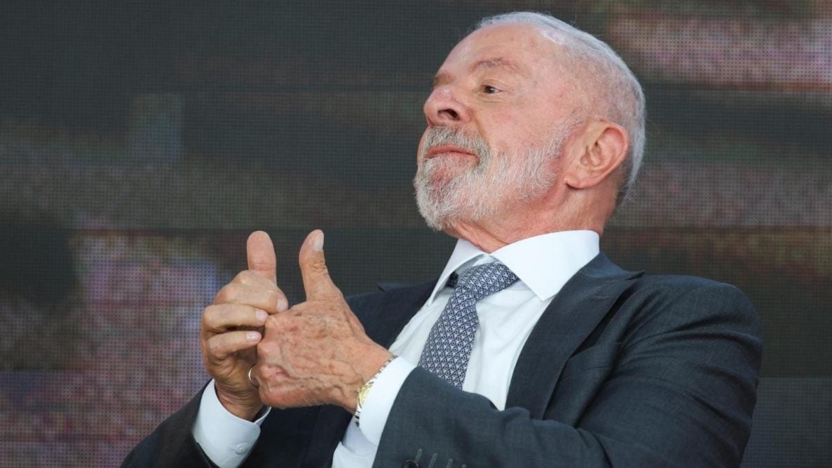 Durante votação do fim da 6 X 1, Lula se reúne com senadores do MDB