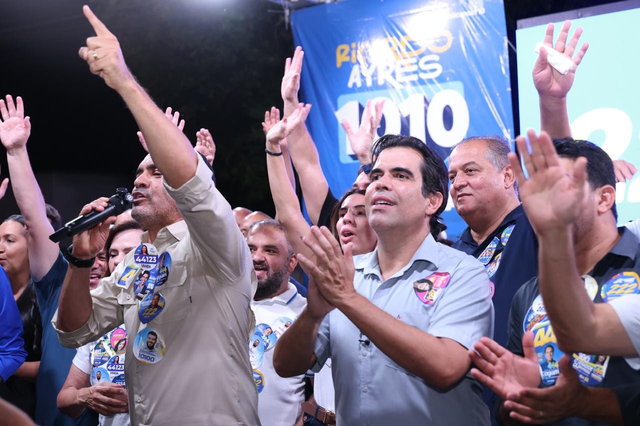 Wanderlei Barbosa elogia Ricardo Ayres em lançamento de candidatura
