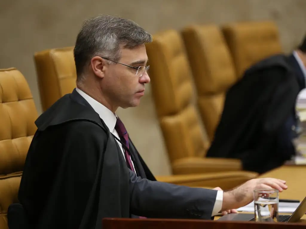 “Mendonça é golpista”, diz cientista político sobre interferência eleitoral