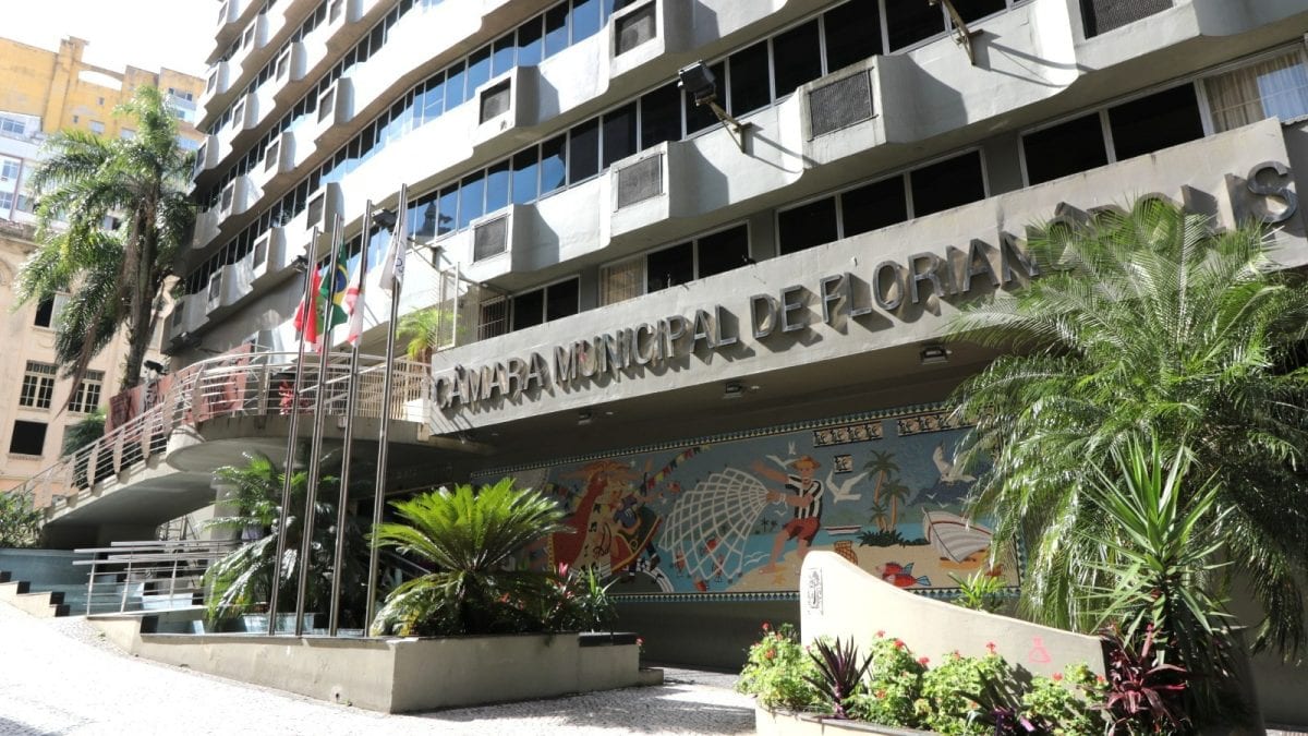 Nenhum dos 11 vereadores de Florianópolis que concorreram foi eleito