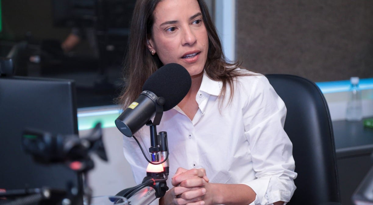 Raquel acerta ao chamar deputados mas precisa corrigir a articulação