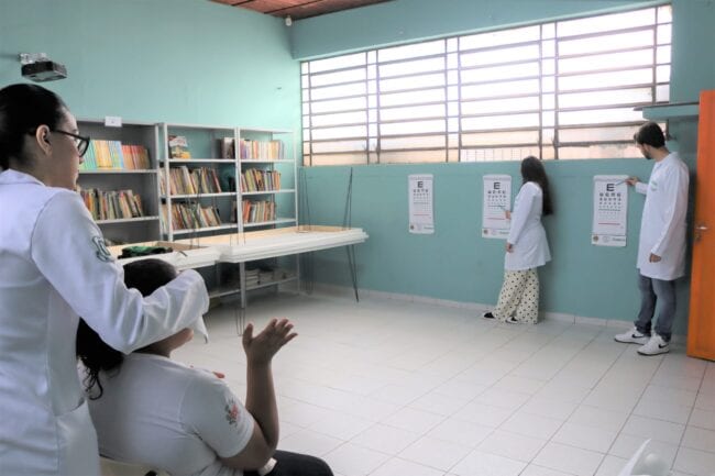 Presidente Prudente inicia exames de visão para 12.787 estudantes