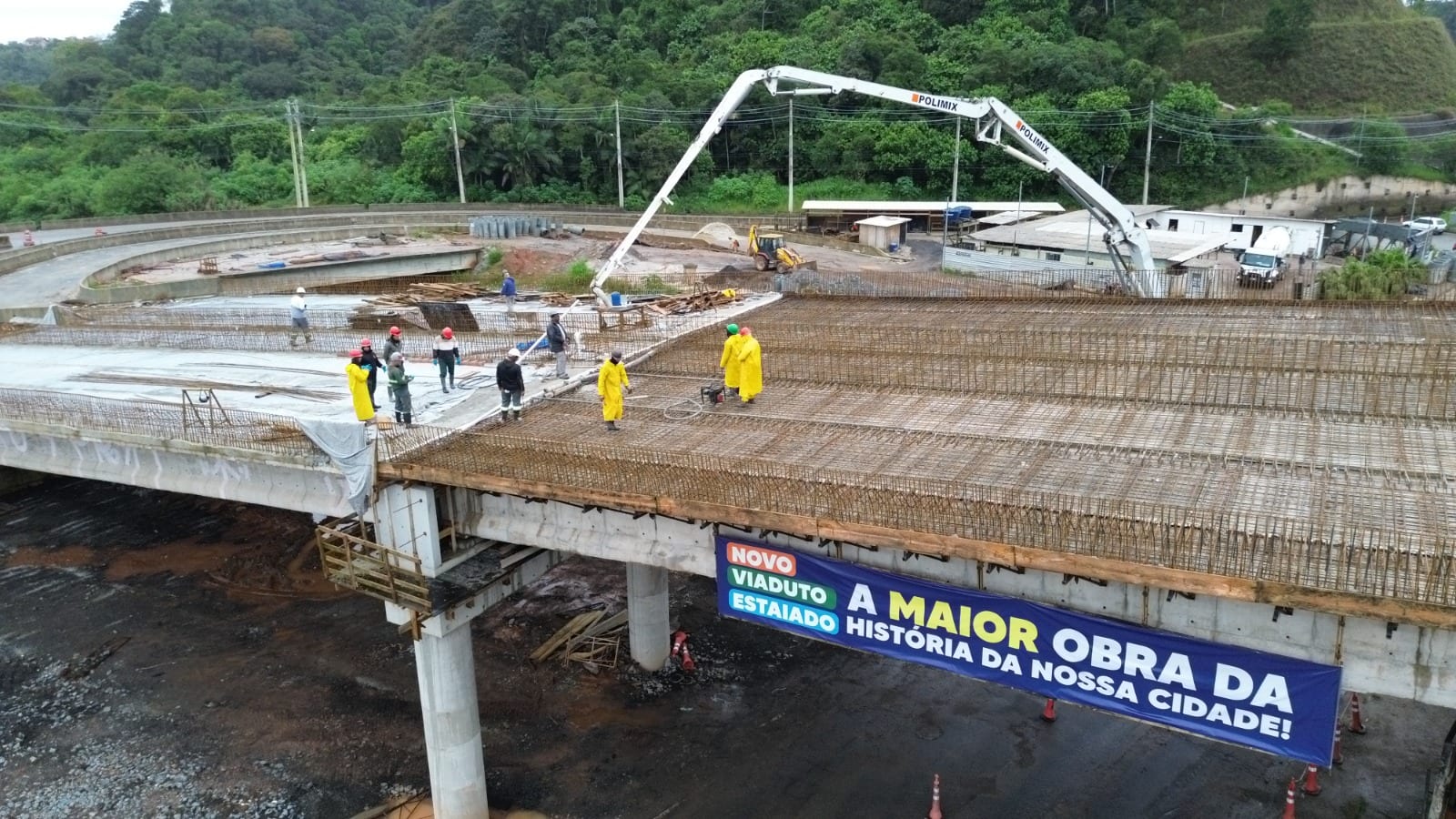 RP avança nas obras do Viaduto Estaiado com concretagem da pré-laje na Av. Humberto de Campos