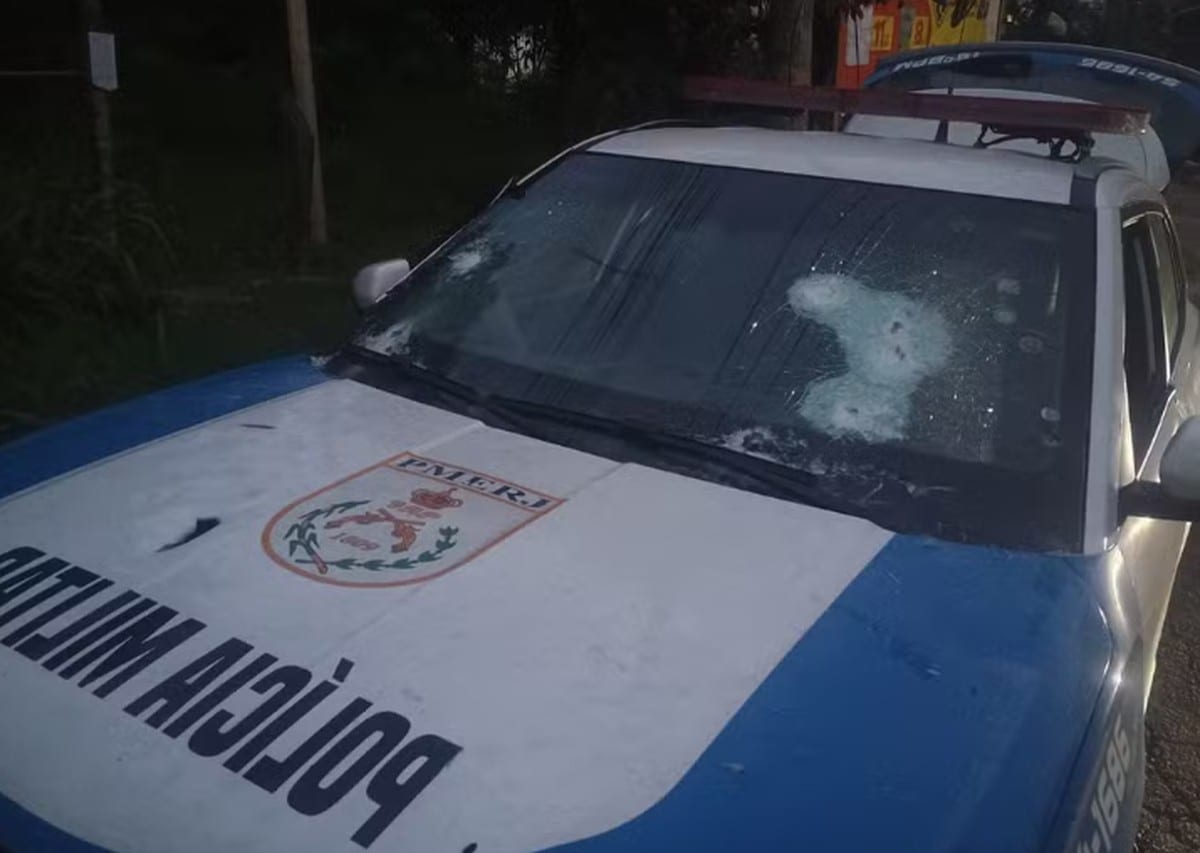 Policial do Bope morre e outros cinco ficam feridos em troca de tiros entre agentes na zona oeste no Rio