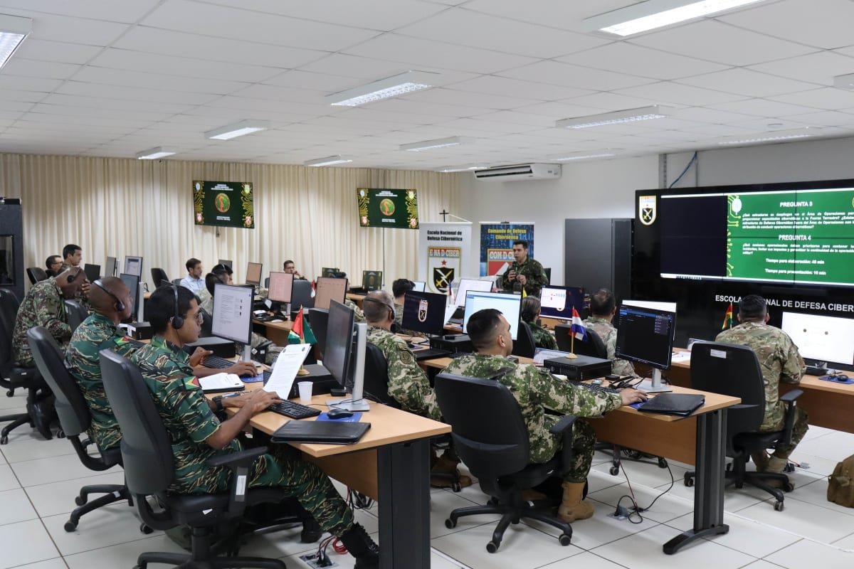 Exército realiza primeiro exercício cibernético da RECESA com delegações sul‑americanas