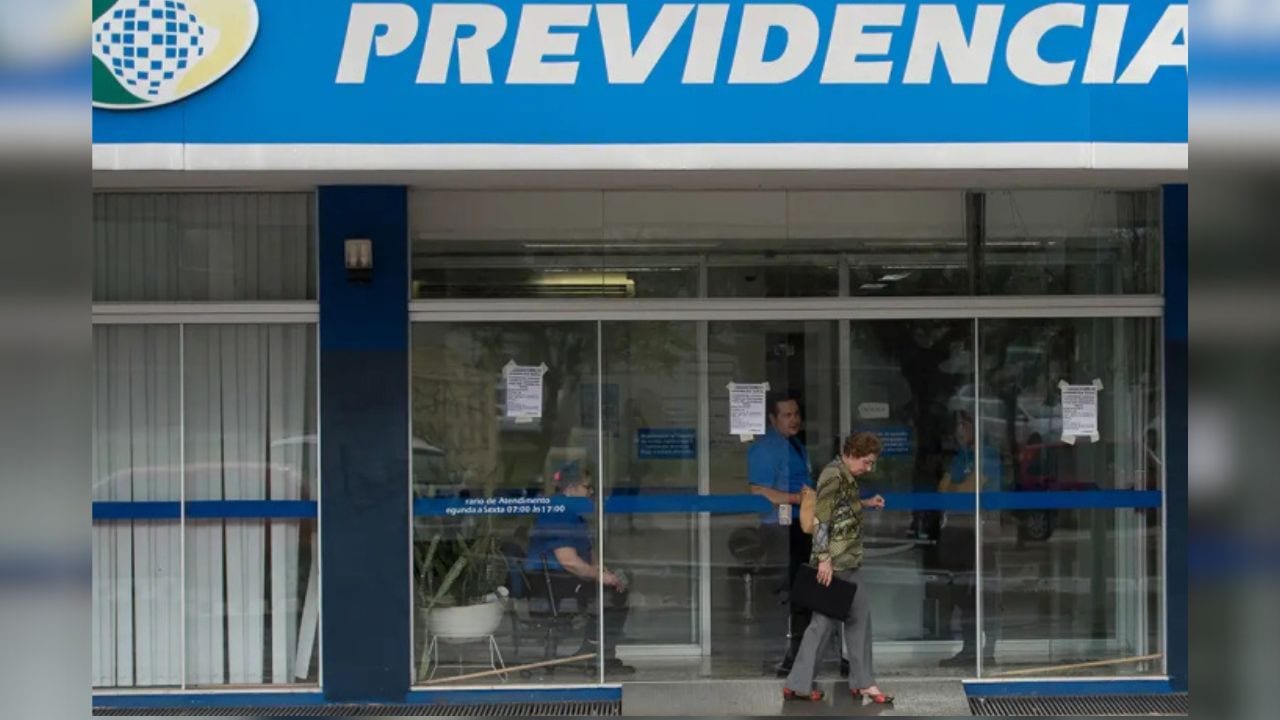 INSS passa a dispensar carência para gestação de alto risco