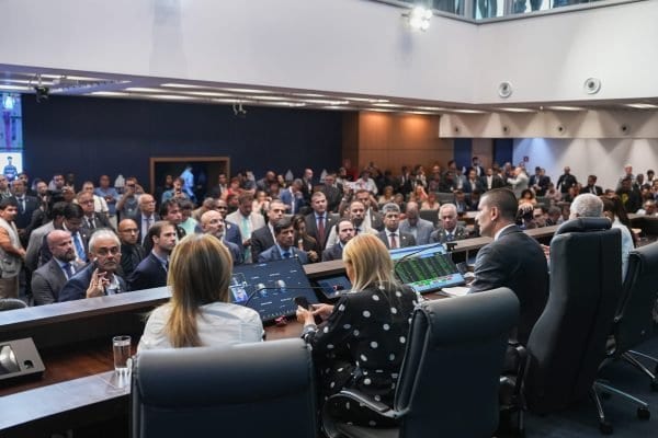 Alerj aprova descontos de até 70% em multas e juros de dívidas com o estado