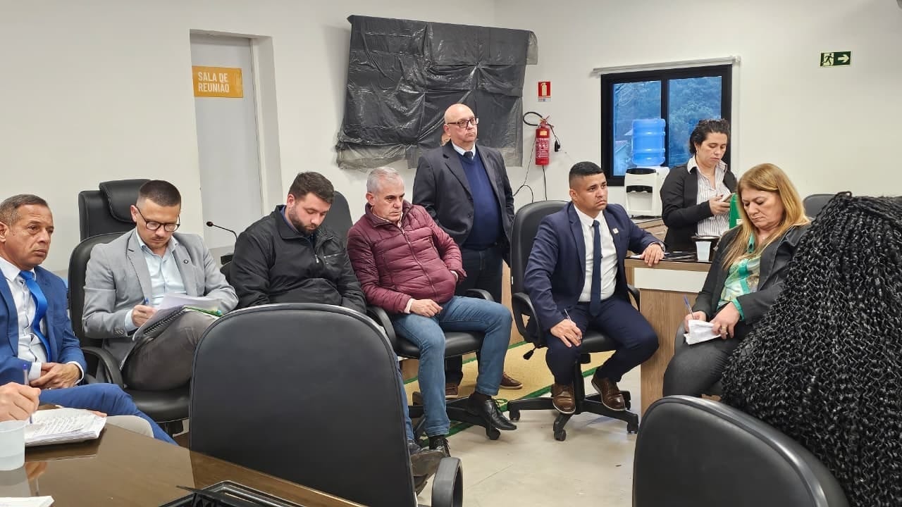 Vereador Alex Boscaini participa de reunião com mães atípicas