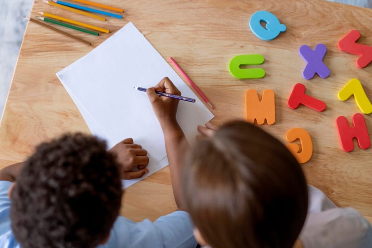Palestra debate aprendizagem de crianças e adolescentes em Novo Cabrais
