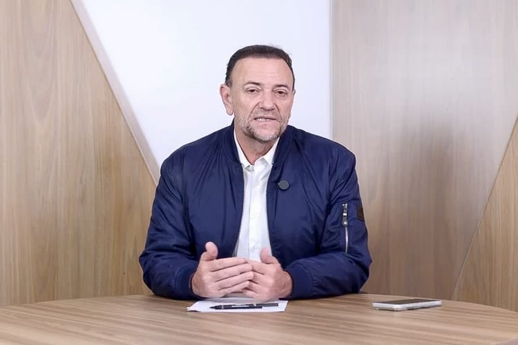 Presidente do PT confia no confronto para reeleger Lula: ‘Não há como Flávio Bolsonaro fugir desse debate’