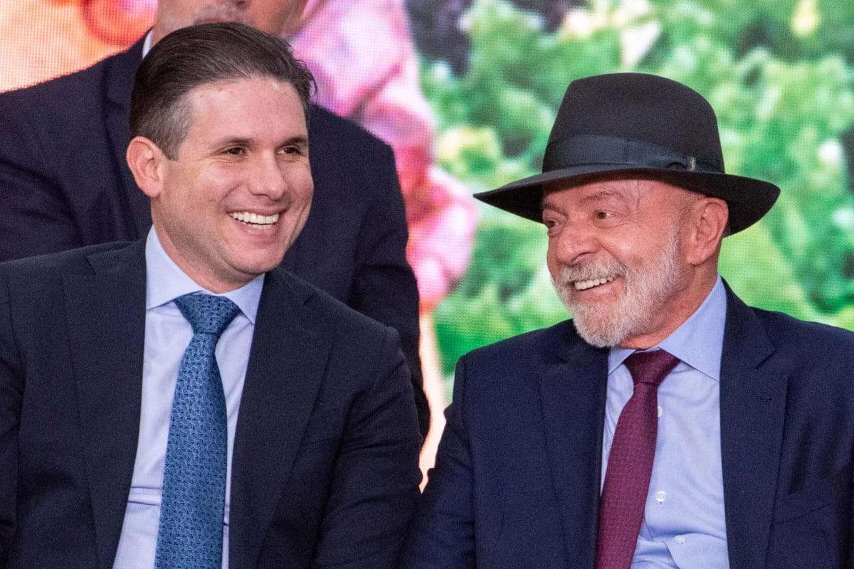 Hugo Motta declara apoio à reeleição de Lula