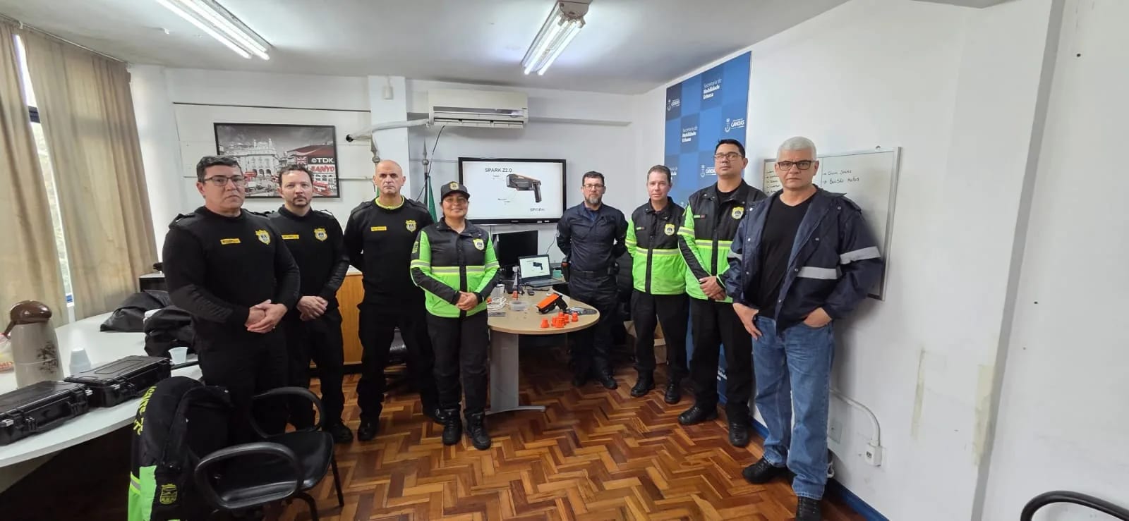 Agentes de Torres fazem capacitação sobre Dispositivo Elétrico Incapacitante Spark