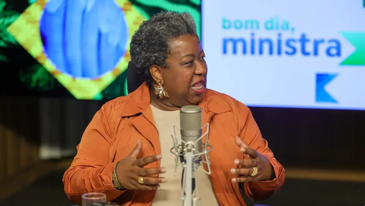Macaé Evaristo abre curso gratuito para fortalecer fiscalização da educação antirracista