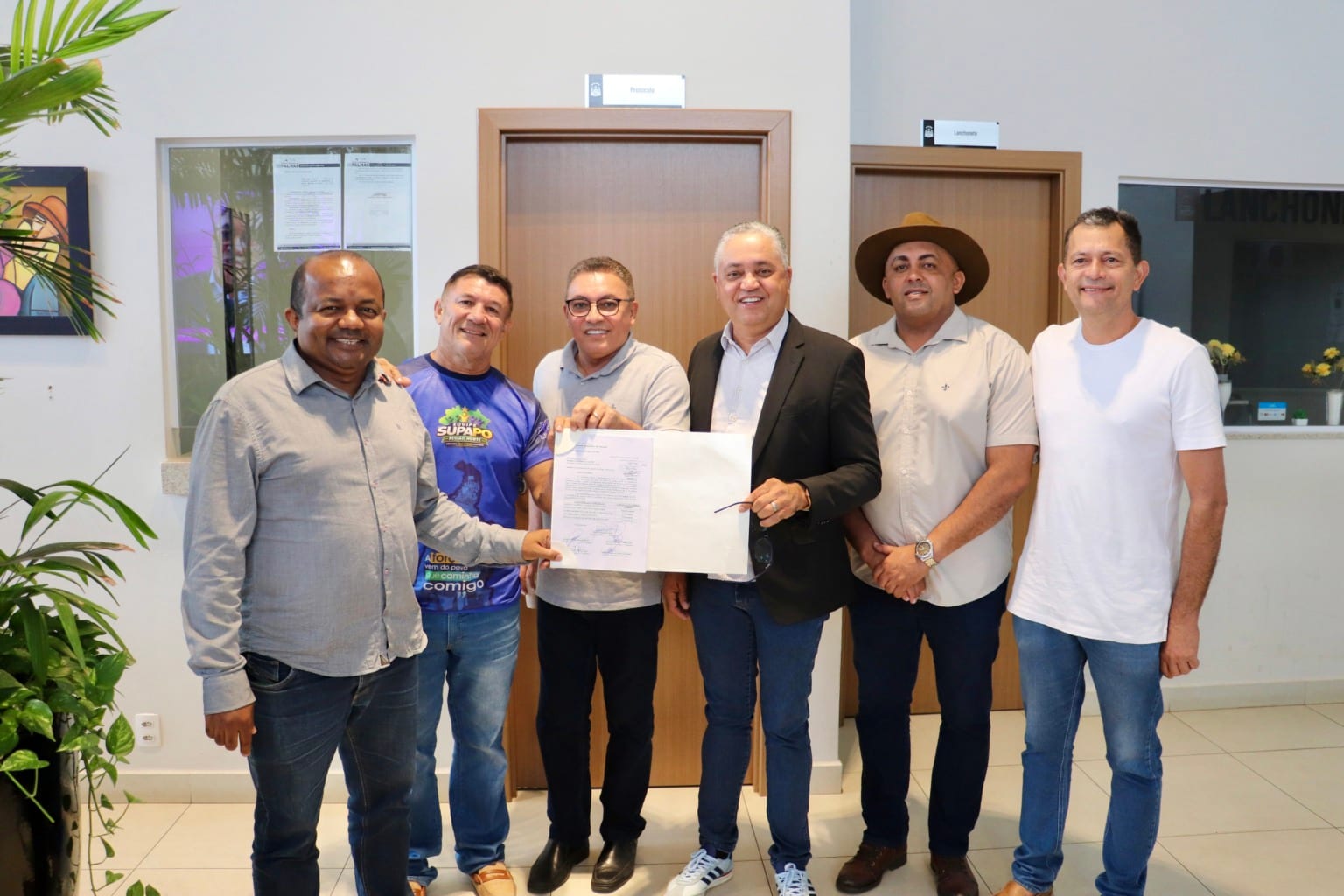 Marilon Barbosa registra chapa e disputa reeleição na presidência da Câmara de Palmas