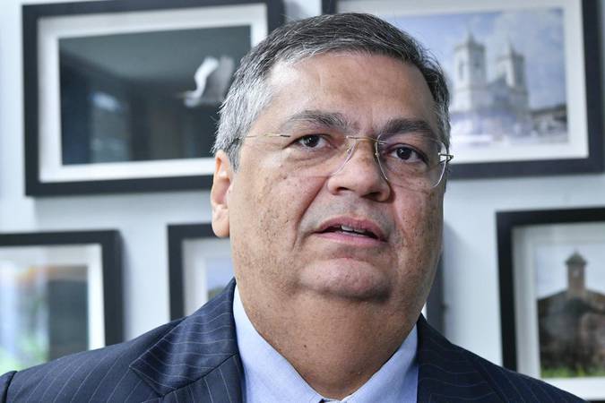 Flávio Dino será relator de investigação sobre Lulinha