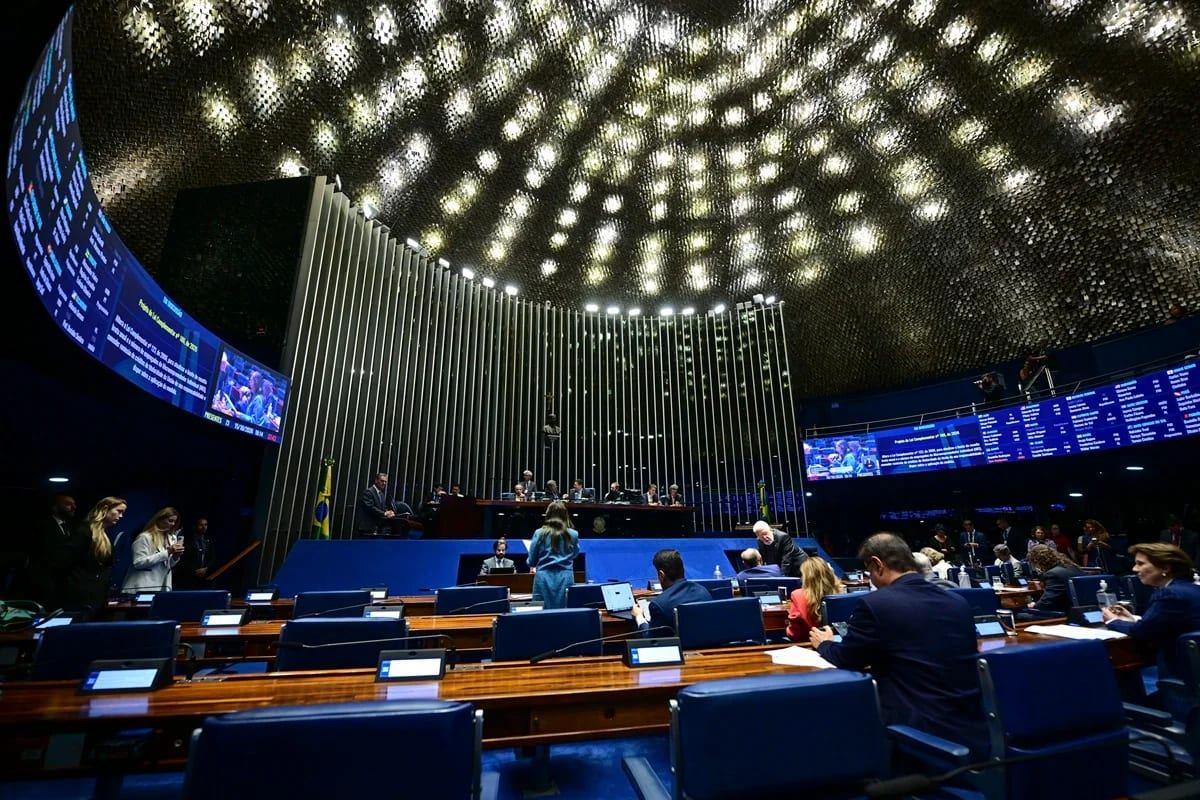 Senado aprova "OAB da Medicina", que exige provas durante o curso
