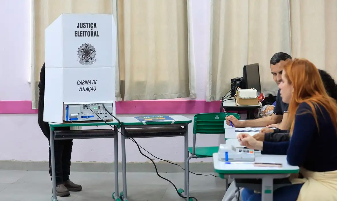 Oito partidos vão governar os 26 estados e o Distrito Federal a partir de 2027