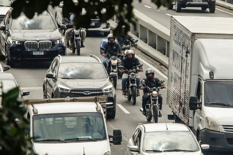 MPF pede isenção de tarifa do Free Flow para todas as motos na Dutra