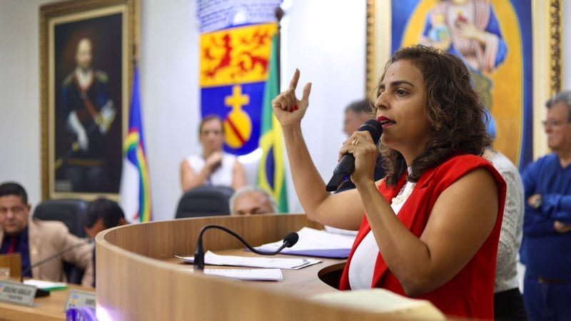 Eugênia Lima propõe vetar publicidade de bets em eventos da Prefeitura de Olinda