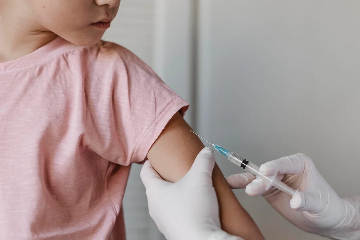 Cobertura da vacina contra meningite é de apenas 67,1% entre adolescentes