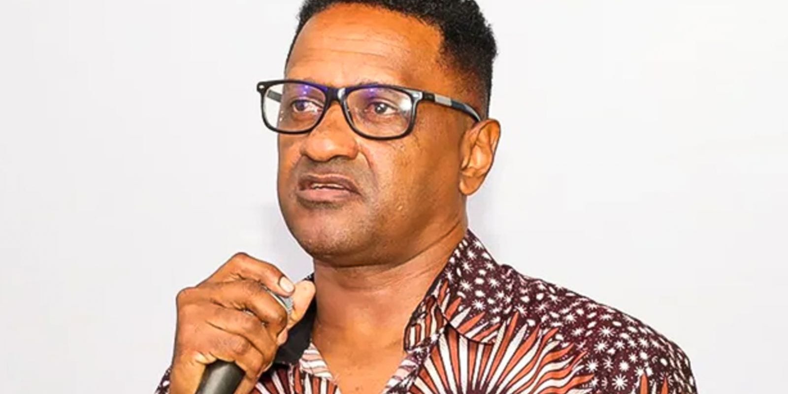 Hertz Dias, 55, é o candidato do PSTU à Presidência com Vanessa Portugal como vice