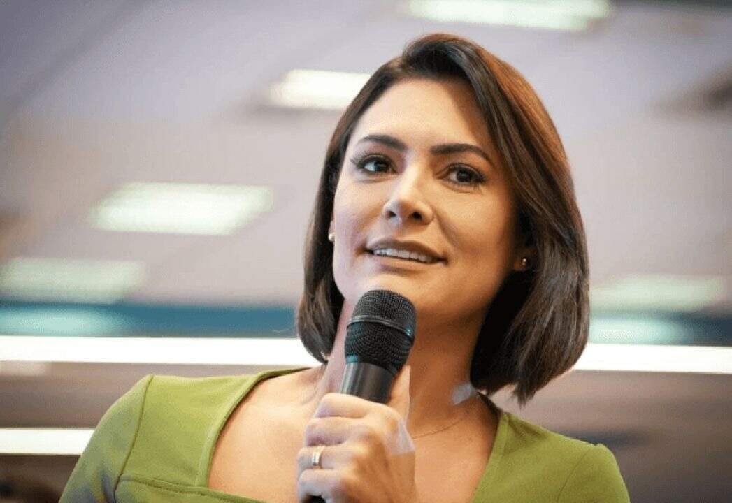 Michelle chama Jair de “líder” e diz que ele defende “momento de união”