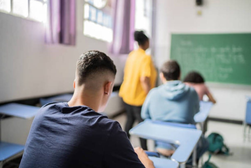 MEC paga parcelas de agosto do Pé-de-Meia a partir de 24 de agosto