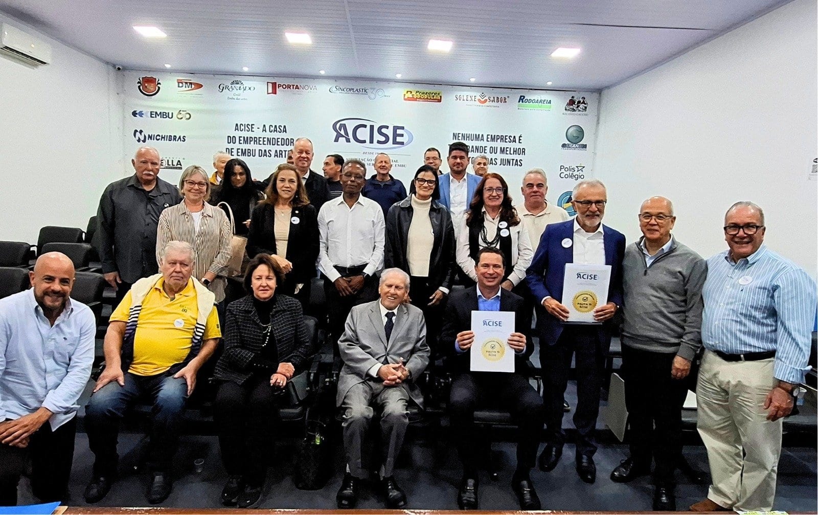 De forma democrática e apartidária, ACISE dá continuidade aos encontros com candidatos e recebe o deputado Eduardo Nóbre