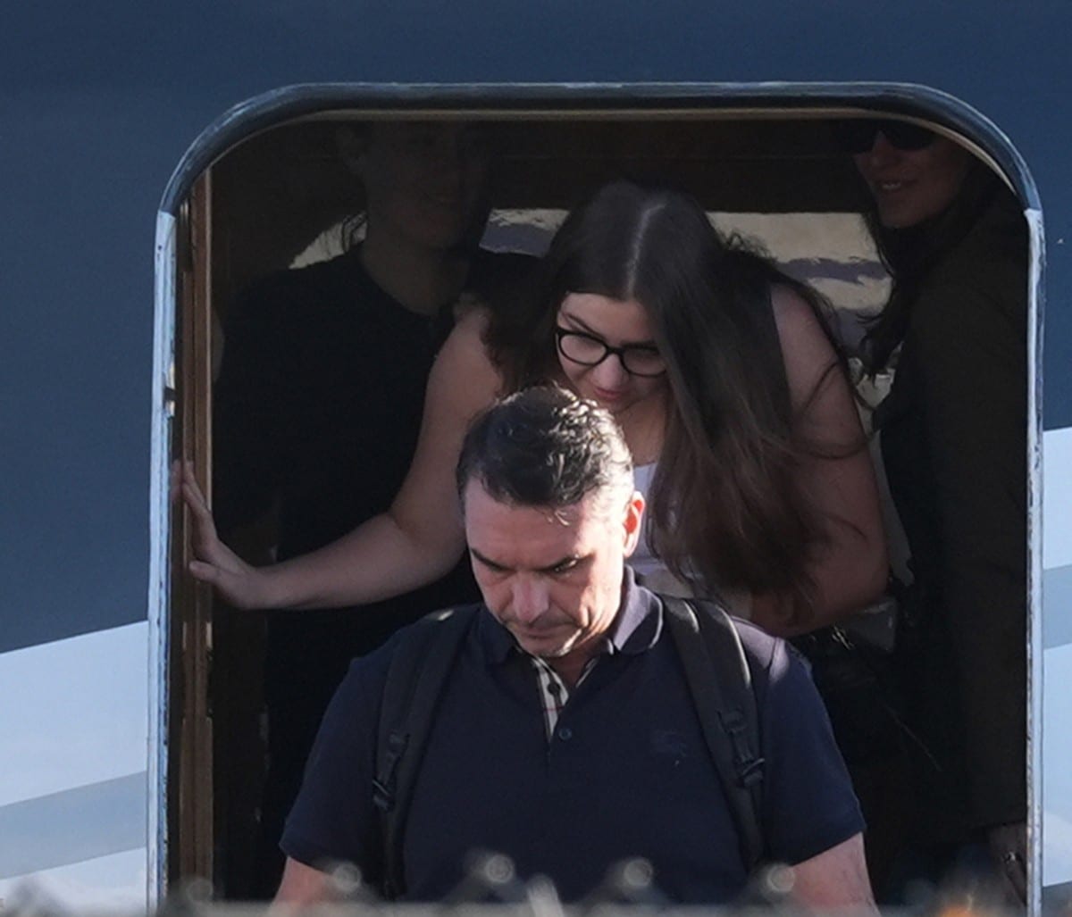 Flávio se isola na direita e sofre desgaste nas redes, mas articulação externa preocupa