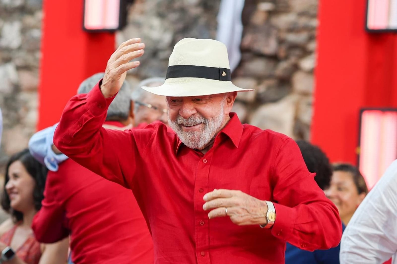 Campanha de Lula recebeu R$ 40,98 milhões até 11.set.2026