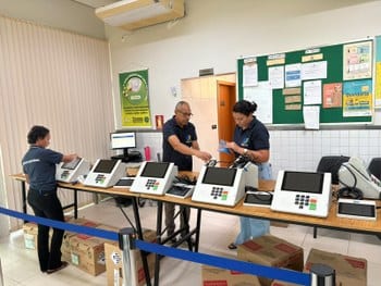 Cartórios do Tocantins lacram mais de 4 mil urnas nesta quinta, 24
