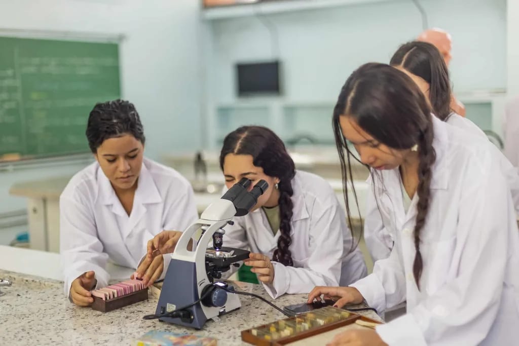São Paulo abre inscrições para empresas que queiram estagiar alunos do ensino técnico