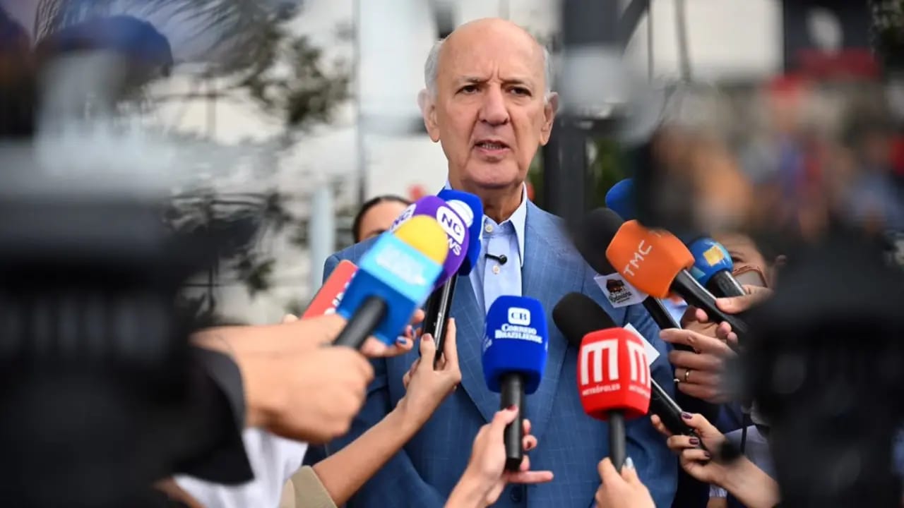 STF retoma nesta sexta julgamento que pode mudar a candidatura de Arruda no DF