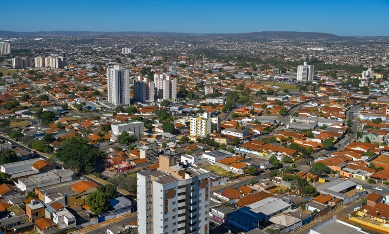 Cidade vizinha de Goiânia supera população de seis capitais brasileiras