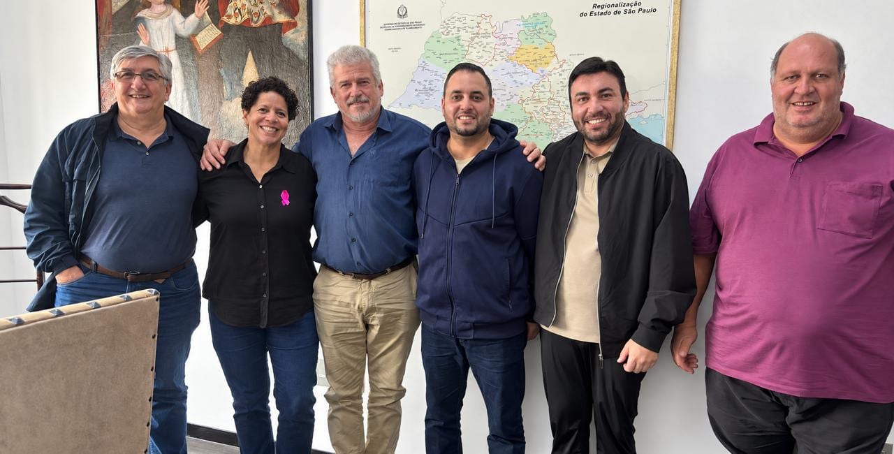 Prefeito e assessores de Tejupá participam de reunião no Palácio dos Bandeirantes