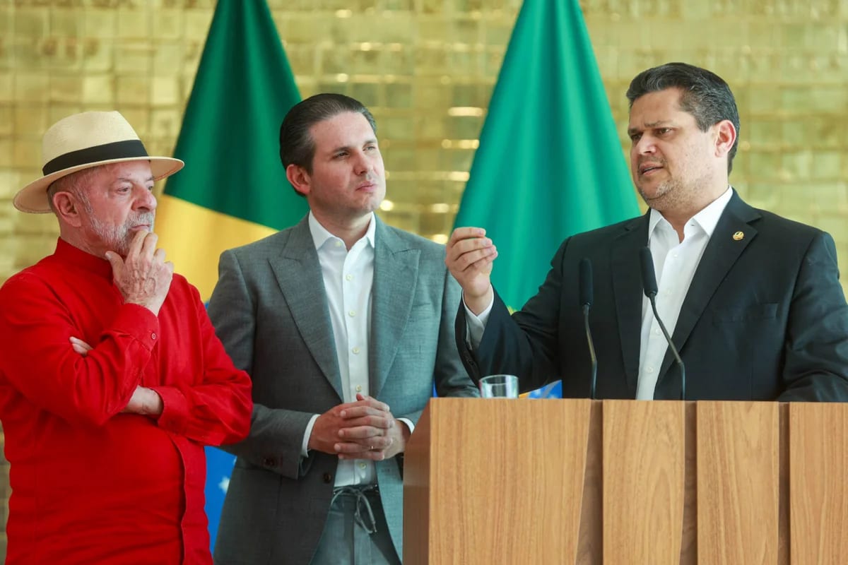 PEC que acaba com a escala 6×1 avança, mas ida ao plenário depende de acordo