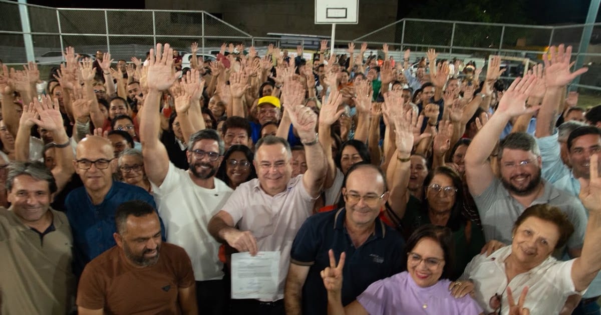Zeca assina Ordem de Serviço para retomar Praça da Juventude em Arcoverde