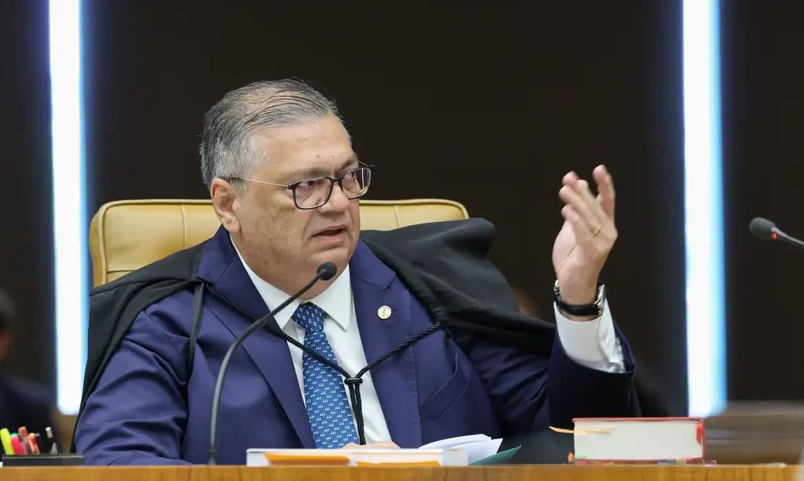 "Igual fizeram com Tiradentes": Dino expõe relatório com ameaça de assassinato contra ministros