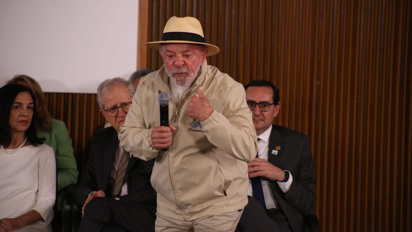 Lula questiona restrições sobre divulgação de dados do governo
