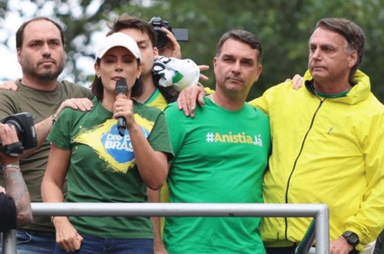 Janones alerta: esquerda pode perder para bolsonarismo em 2026