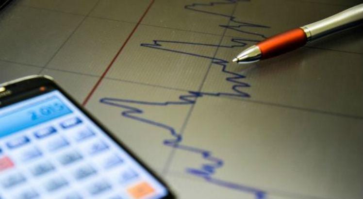Dívida sobe R$1,1 trilhão e 2027 promete ajuste fiscal duro