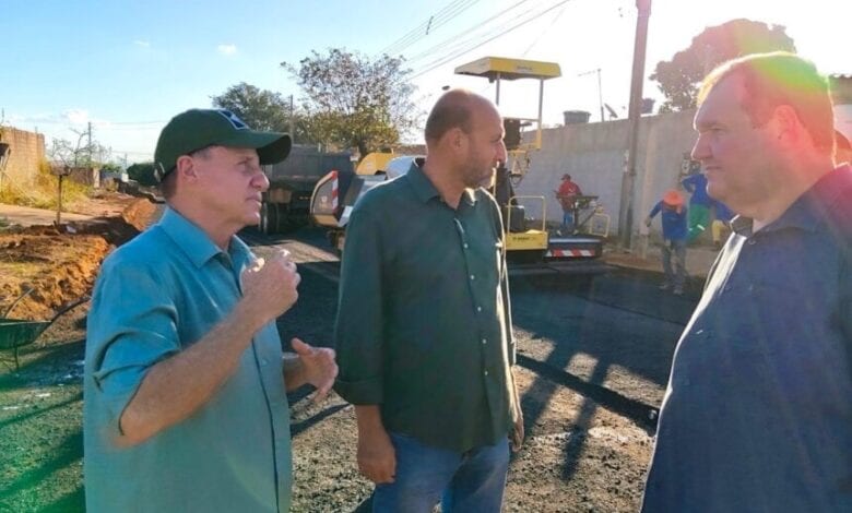 Aparecida de Goiânia inclui 15 bairros no recapeamento do programa Pra Frente Aparecida
