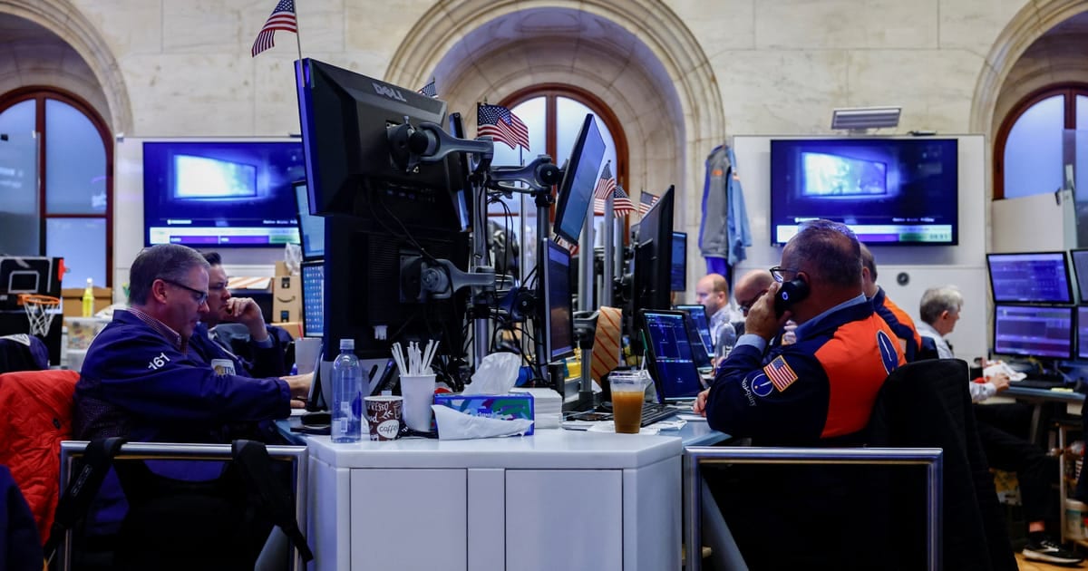 Wall Street segue em alta; acordo da SpaceX pesa sobre setor de telecomunicações