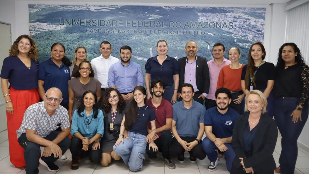 Ministro Edipo Araujo leva pesquisa e sustentabilidade da pesca à UFAM em Manaus