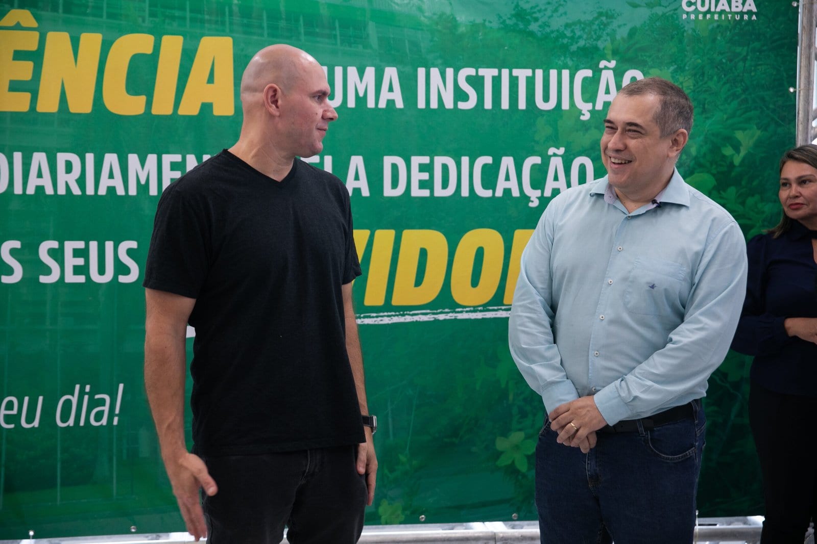 Câmara aprova projetos de Abilio que permitem negociar férias e ampliação da licença-paternidade em Cuiabá para 30 dias