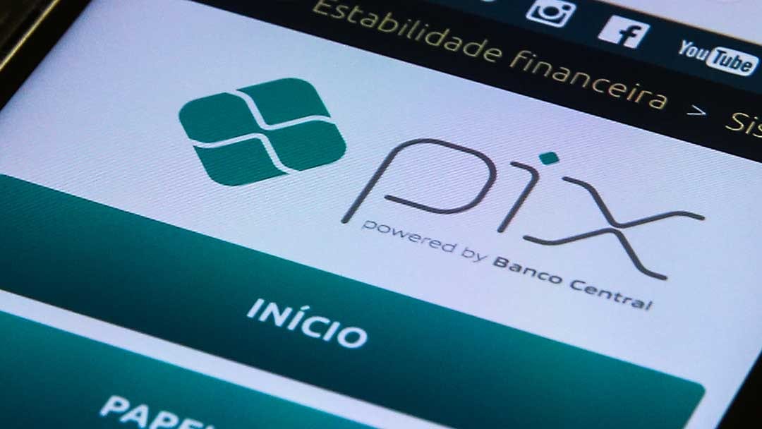Pix apresentou falha na manhã de domingo (23)