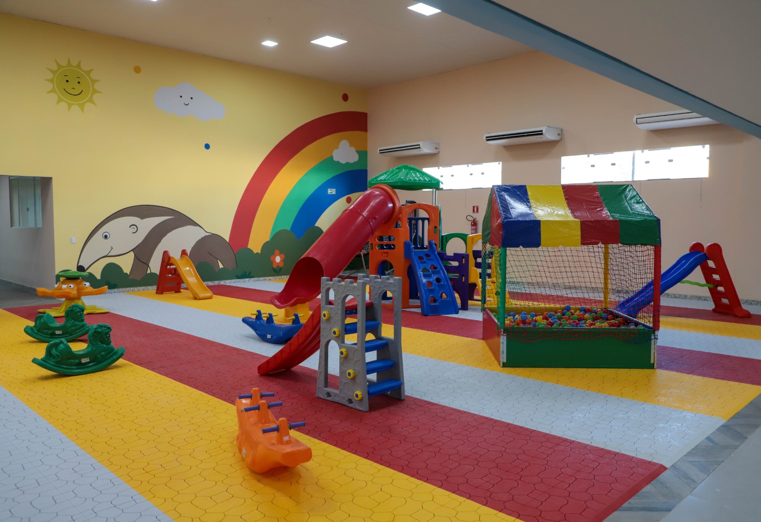 Araguaína Abre Seleção para Creche Noturna e Ajuda Pais que Trabalham